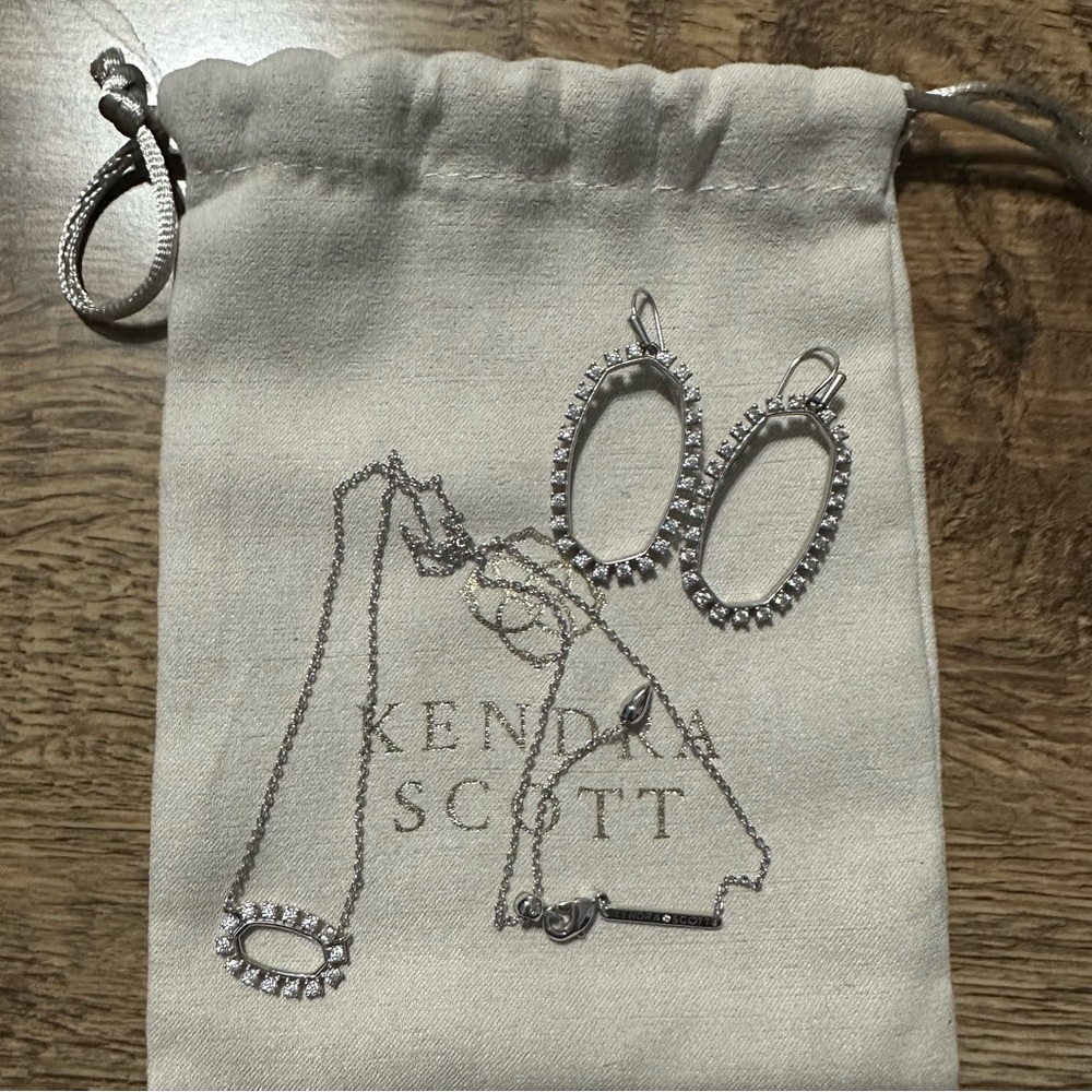 Kendra Scott silver necklace and earrings